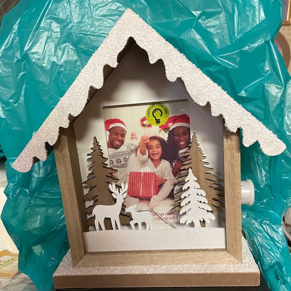 New Light Up Picture Frame